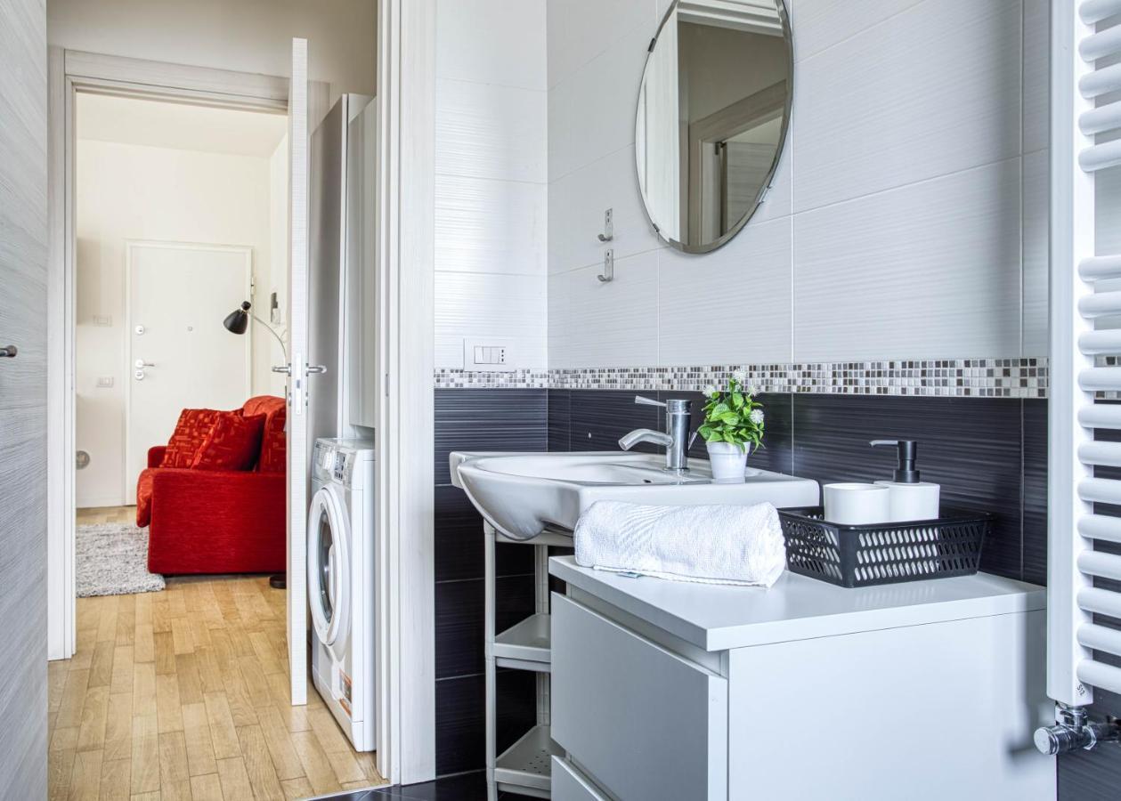 Appartamento Joivy Lovely Flat With Balcony Milano